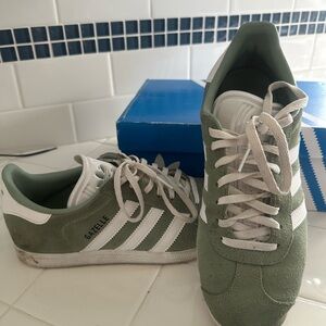 Adidas Gazelle unisex Shoes - Green Suede